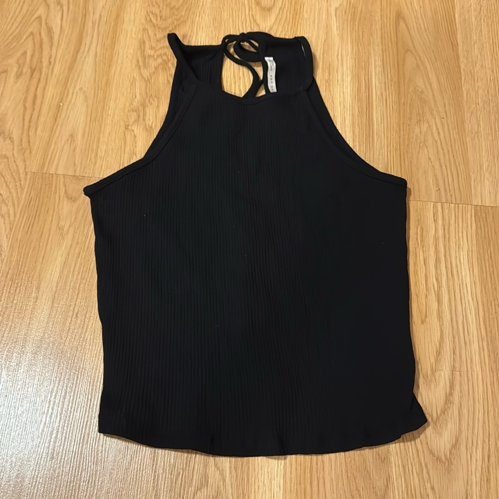 Active USA Crop Tank with Bow